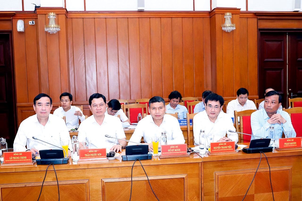 Bộ Tài nguyên và Môi trường tháo gỡ vướng mắc để Đà Nẵng phát triển xanh, bền vững