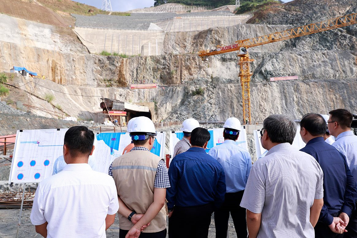 Bộ trưởng Đặng Quốc Khánh làm việc với Lãnh đạo tỉnh Hoà Bình