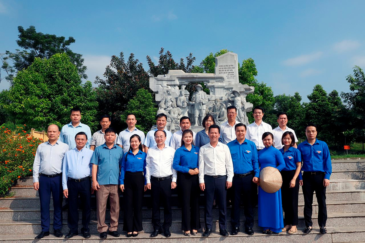 Bộ trưởng Đặng Quốc Khánh dự Lễ Kỷ niệm 20 năm thành lập Sở TN&MT tỉnh Bắc Kạn