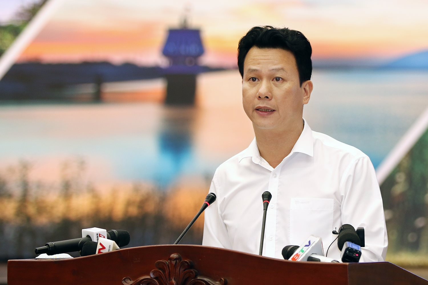 Đề xuất các giải pháp quan trọng để bảo vệ môi trường và thích ứng với biến đổi khí hậu của vùng Đông Nam Bộ