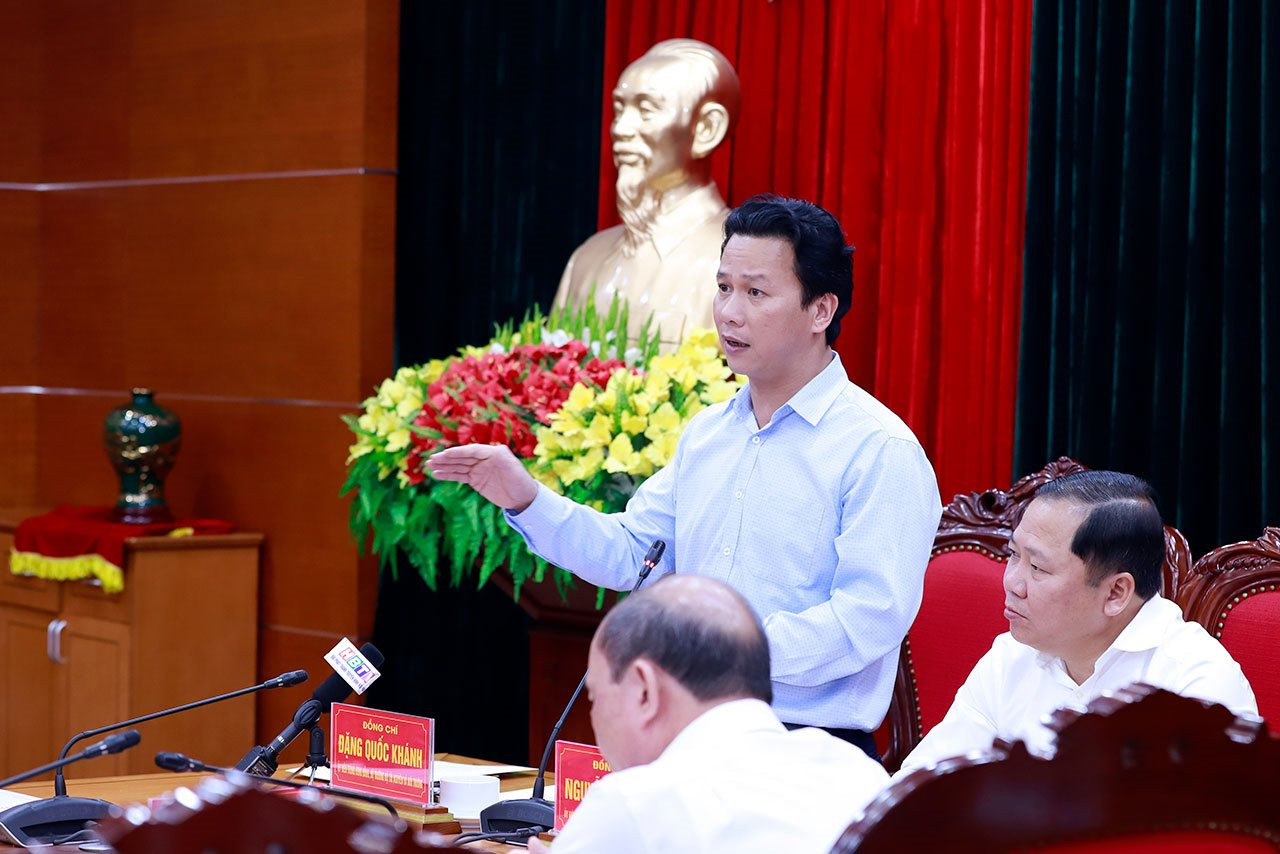 Bộ trưởng Đặng Quốc Khánh làm việc với Lãnh đạo tỉnh Hoà Bình