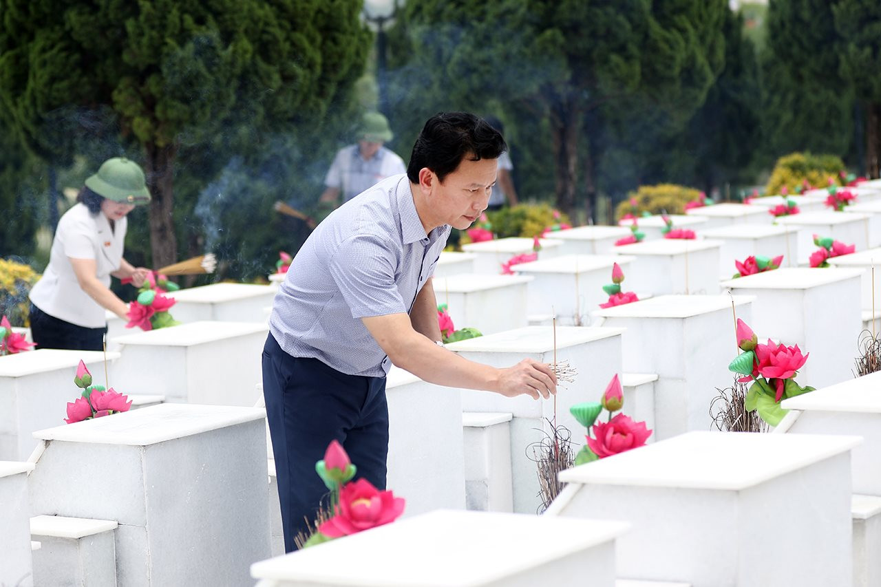 Bộ trưởng Đặng Quốc Khánh cùng Đoàn ĐBQH tỉnh Hà Giang tiếp xúc cử tri sau Kỳ họp thứ Năm, Quốc hội khoá XV