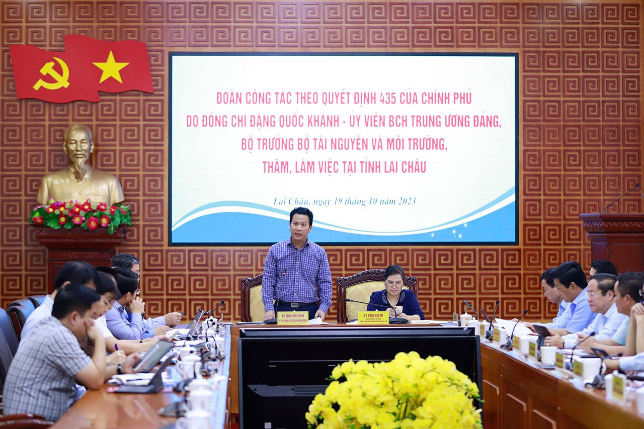 Bộ trưởng Bộ Tài nguyên và Môi trường Đặng Quốc Khánh làm việc tại tỉnh Lai Châu
