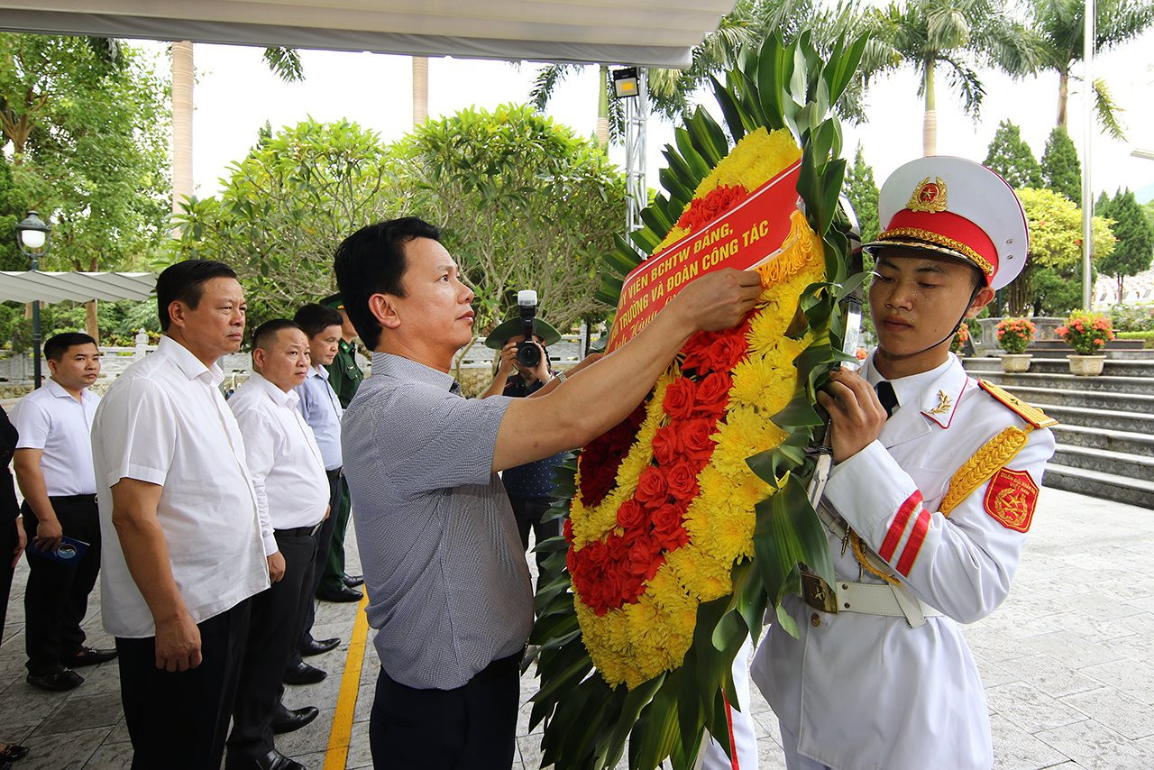 Bộ trưởng Đặng Quốc Khánh cùng Đoàn ĐBQH tỉnh Hà Giang tiếp xúc cử tri sau Kỳ họp thứ Năm, Quốc hội khoá XV