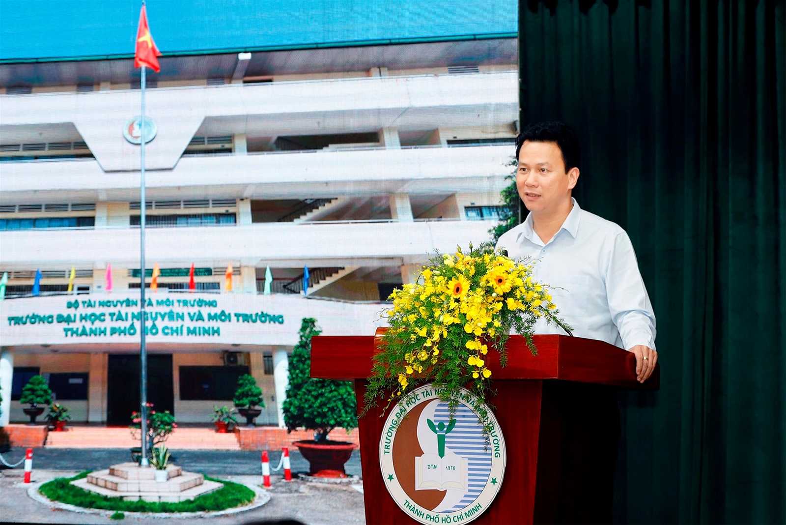 Bộ trưởng Đặng Quốc Khánh làm việc với các đơn vị trực thuộc Bộ TN&MT tại TP.HCM