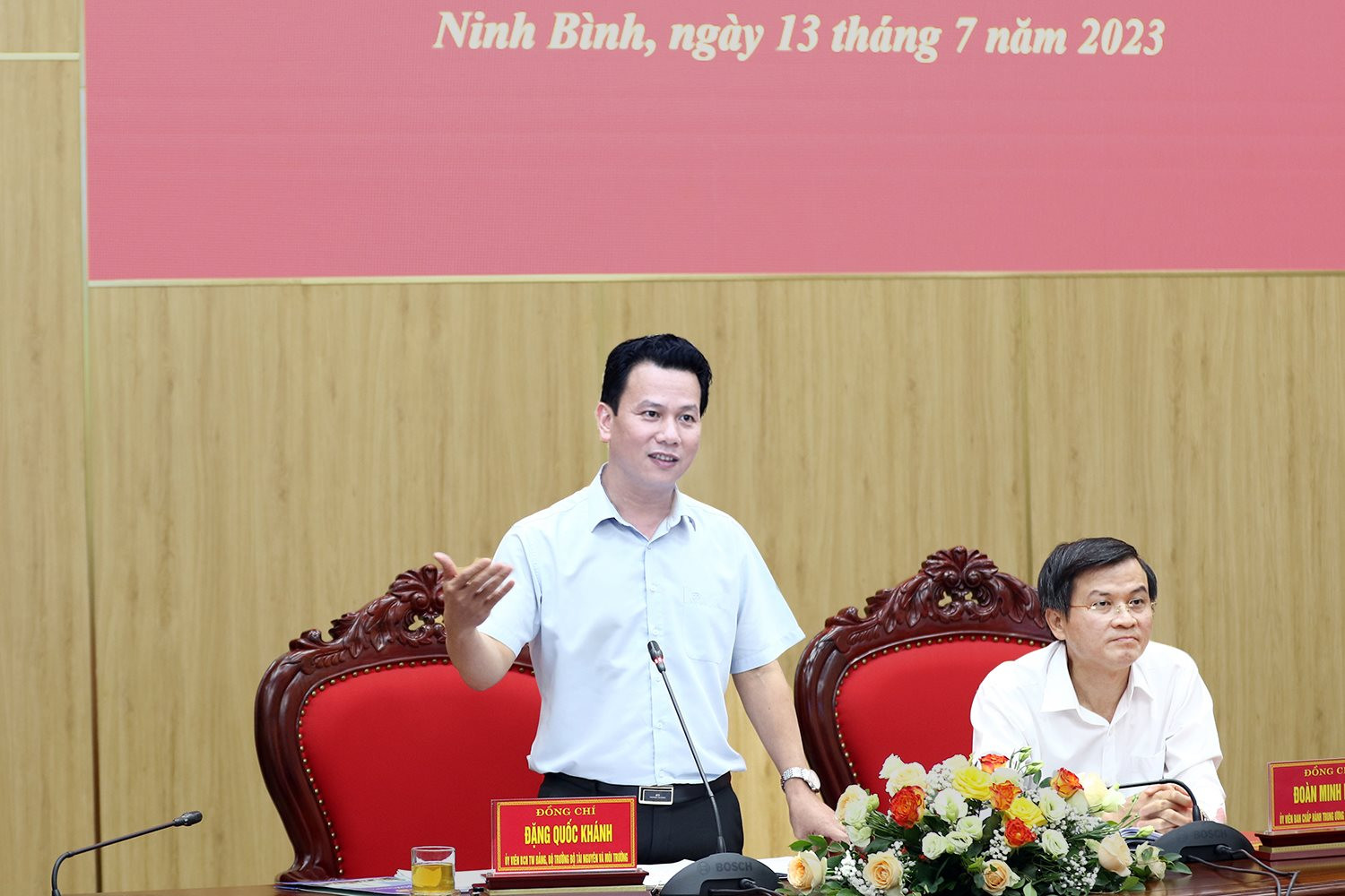 Bộ trưởng Đặng Quốc Khánh làm việc với Lãnh đạo tỉnh Ninh Bình về công tác quản lý tài nguyên và môi trường