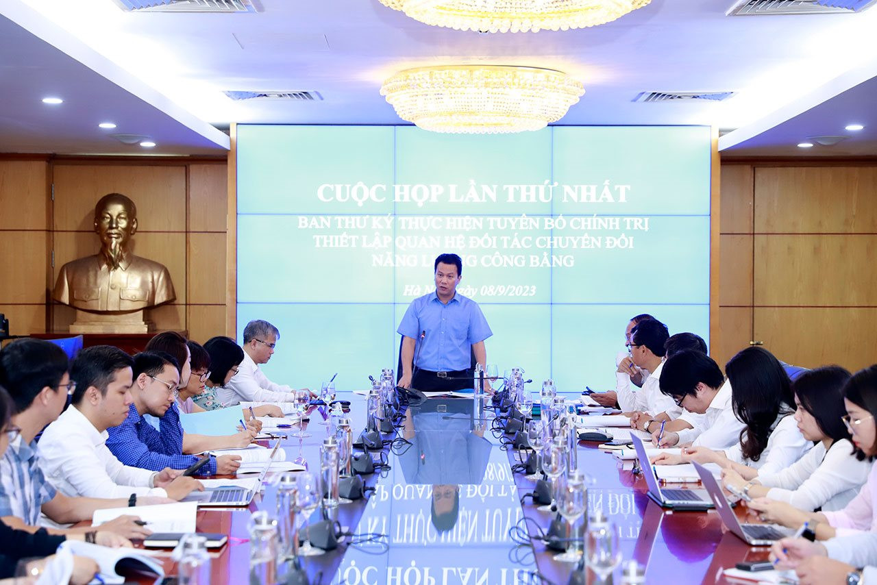 Bộ trưởng Đặng Quốc Khánh chủ trì cuộc họp lần thứ nhất của Ban Thư ký JETP