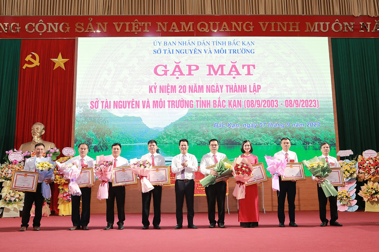 Bộ trưởng Đặng Quốc Khánh dự Lễ Kỷ niệm 20 năm thành lập Sở TN&MT tỉnh Bắc Kạn