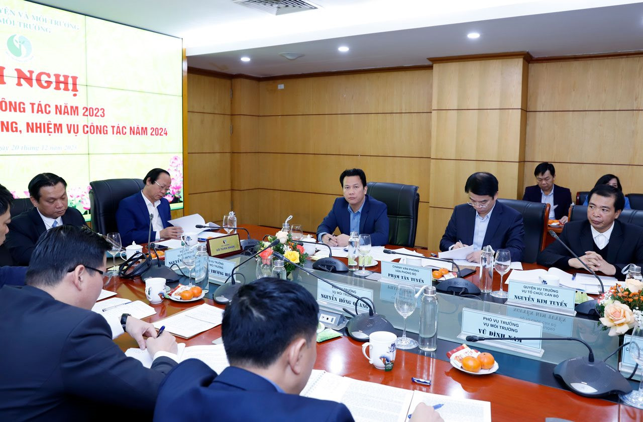 Bộ trưởng Đặng Quốc Khánh dự Hội nghị triển khai phương hướng, nhiệm vụ công tác năm 2024 của Vụ Môi trường