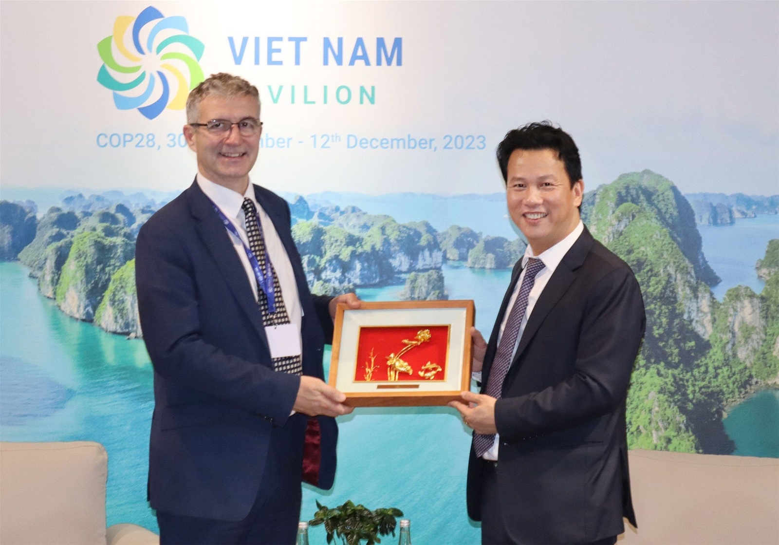 Bộ Tài nguyên và Môi trường - Standard Chartered: Thúc đẩy hợp tác phát triển thị trường các-bon