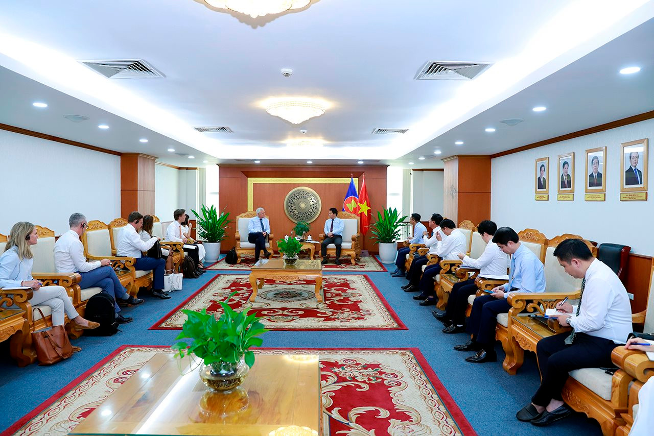 Ngân hàng Đầu tư Châu Âu sẵn sàng đầu tư cho môi trường và khí hậu tại Việt Nam