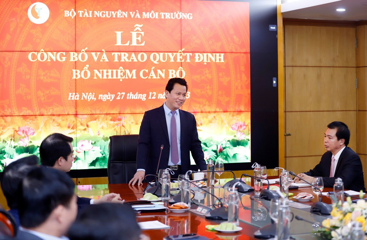 Bộ trưởng Đặng Quốc Khánh trao Quyết định bổ nhiệm Quyền Vụ trưởng Vụ Tổ chức cán bộ, Bộ TN&MT