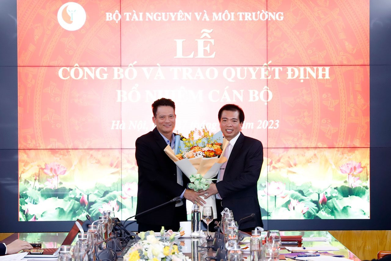 Bộ trưởng Đặng Quốc Khánh trao Quyết định bổ nhiệm Quyền Vụ trưởng Vụ Tổ chức cán bộ, Bộ TN&MT