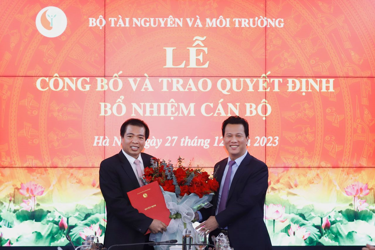 Bộ trưởng Đặng Quốc Khánh trao Quyết định bổ nhiệm Quyền Vụ trưởng Vụ Tổ chức cán bộ, Bộ TN&MT