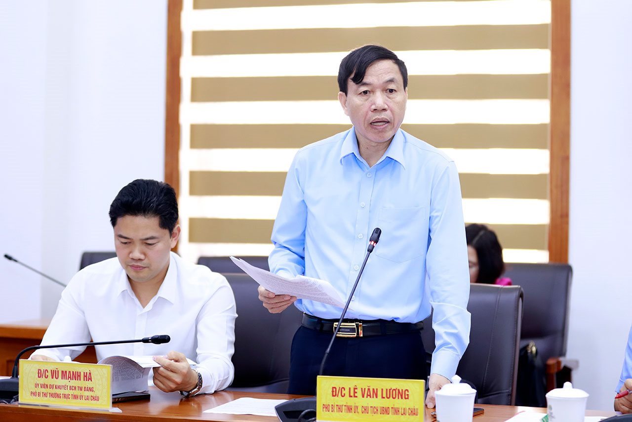 Bộ trưởng Bộ Tài nguyên và Môi trường Đặng Quốc Khánh làm việc tại tỉnh Lai Châu