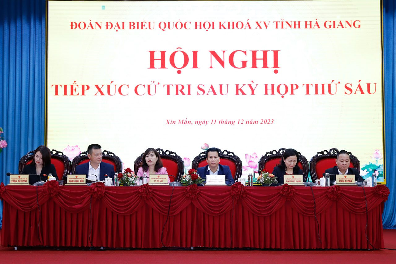 Bộ trưởng Đặng Quốc Khánh cùng Đoàn ĐBQH tỉnh Hà Giang tiếp xúc cử tri sau Kỳ họp thứ 6, Quốc hội khoá XV