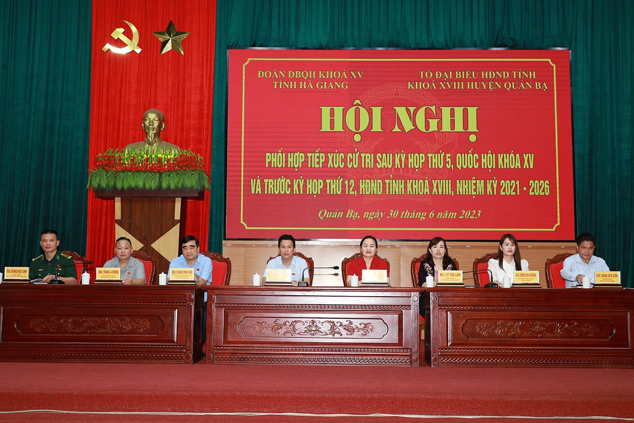 Bộ trưởng Đặng Quốc Khánh cùng Đoàn ĐBQH tỉnh Hà Giang tiếp xúc cử tri sau Kỳ họp thứ Năm, Quốc hội khoá XV