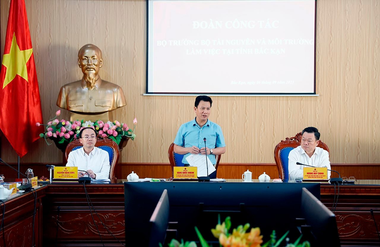 Bộ trưởng Đặng Quốc Khánh làm việc với Lãnh đạo tỉnh Bắc Kạn về công tác quản lý tài nguyên và môi trường