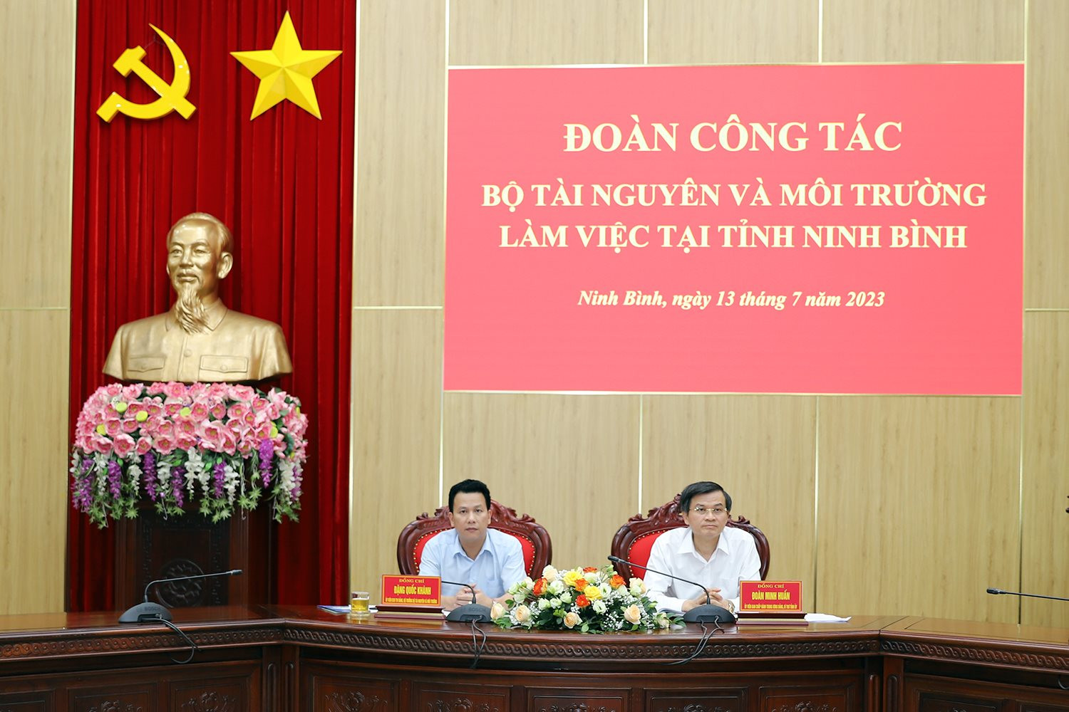 Bộ trưởng Đặng Quốc Khánh làm việc với Lãnh đạo tỉnh Ninh Bình về công tác quản lý tài nguyên và môi trường