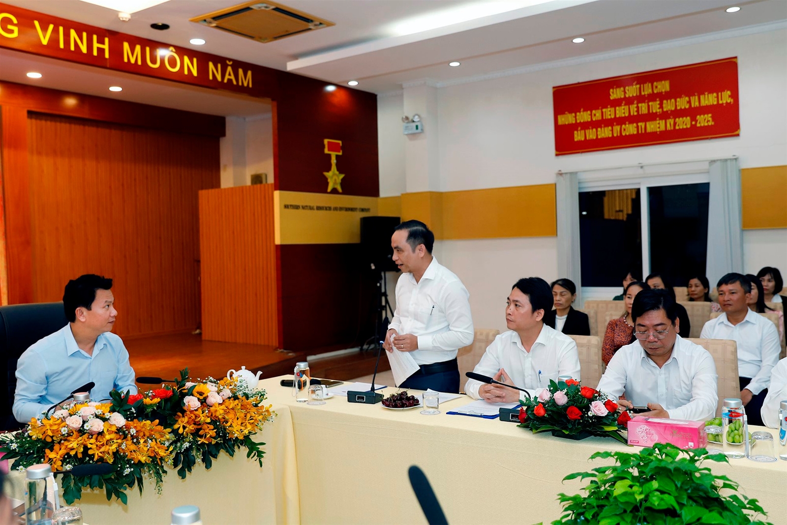 Bộ trưởng Đặng Quốc Khánh làm việc với các đơn vị trực thuộc Bộ TN&MT tại TP.HCM