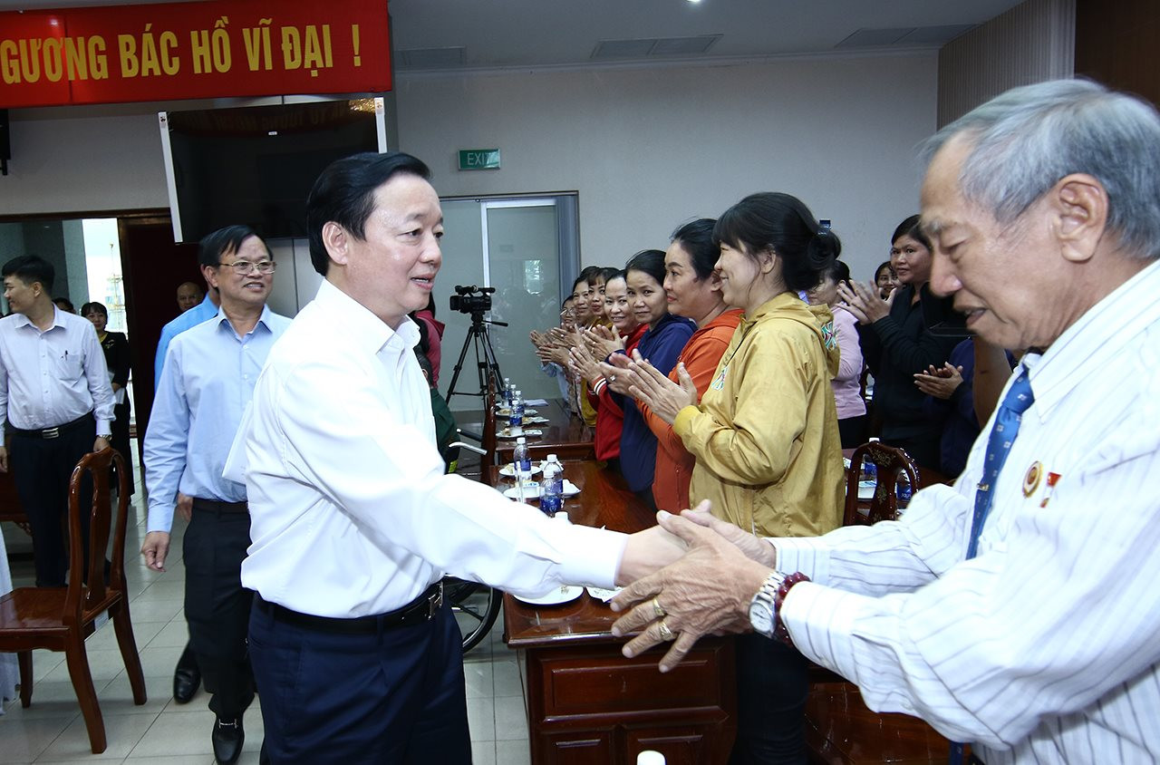 Phó Thủ tướng Trần Hồng Hà thăm và chúc tết gia đình chính sách, hộ nghèo, công nhân tại Đồng Nai