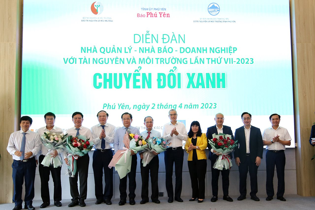 Diễn đàn “Nhà Quản lý - Nhà báo - Doanh nghiệp với TN&MT”: Tiếp thu ý kiến để hoàn thiện chính sách pháp luật