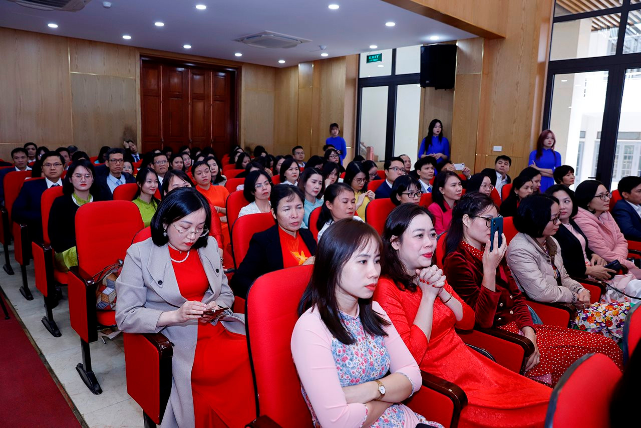 Bộ trưởng Đặng Quốc Khánh thăm, làm việc với Trường Đại học Tài nguyên và Môi trường Hà Nội