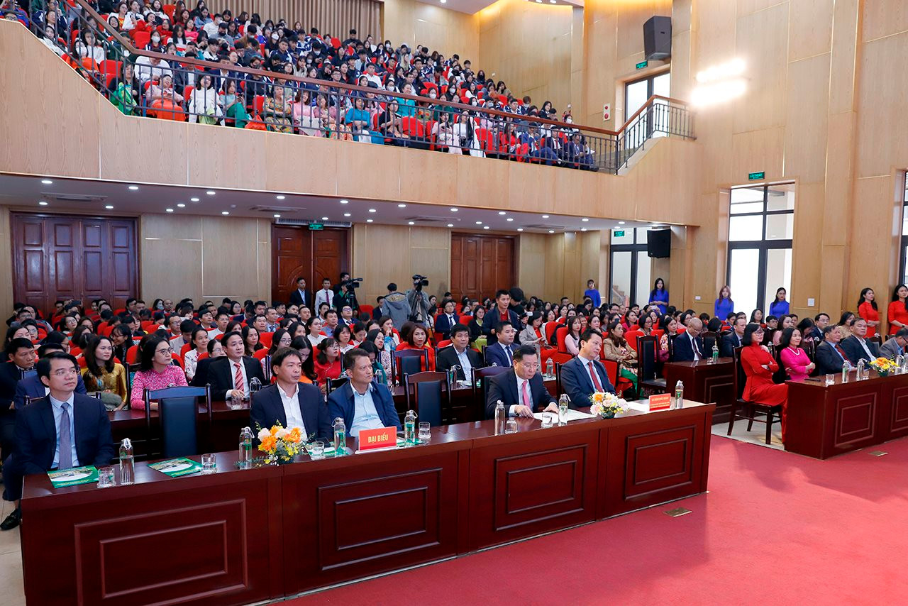 Bộ trưởng Đặng Quốc Khánh thăm, làm việc với Trường Đại học Tài nguyên và Môi trường Hà Nội