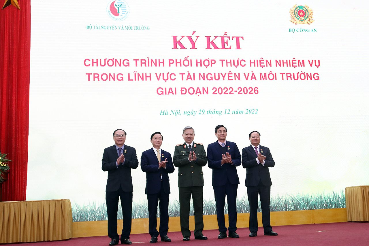 Kết nối liên thông Cơ sở dữ liệu quốc gia về đất đai và dân cư