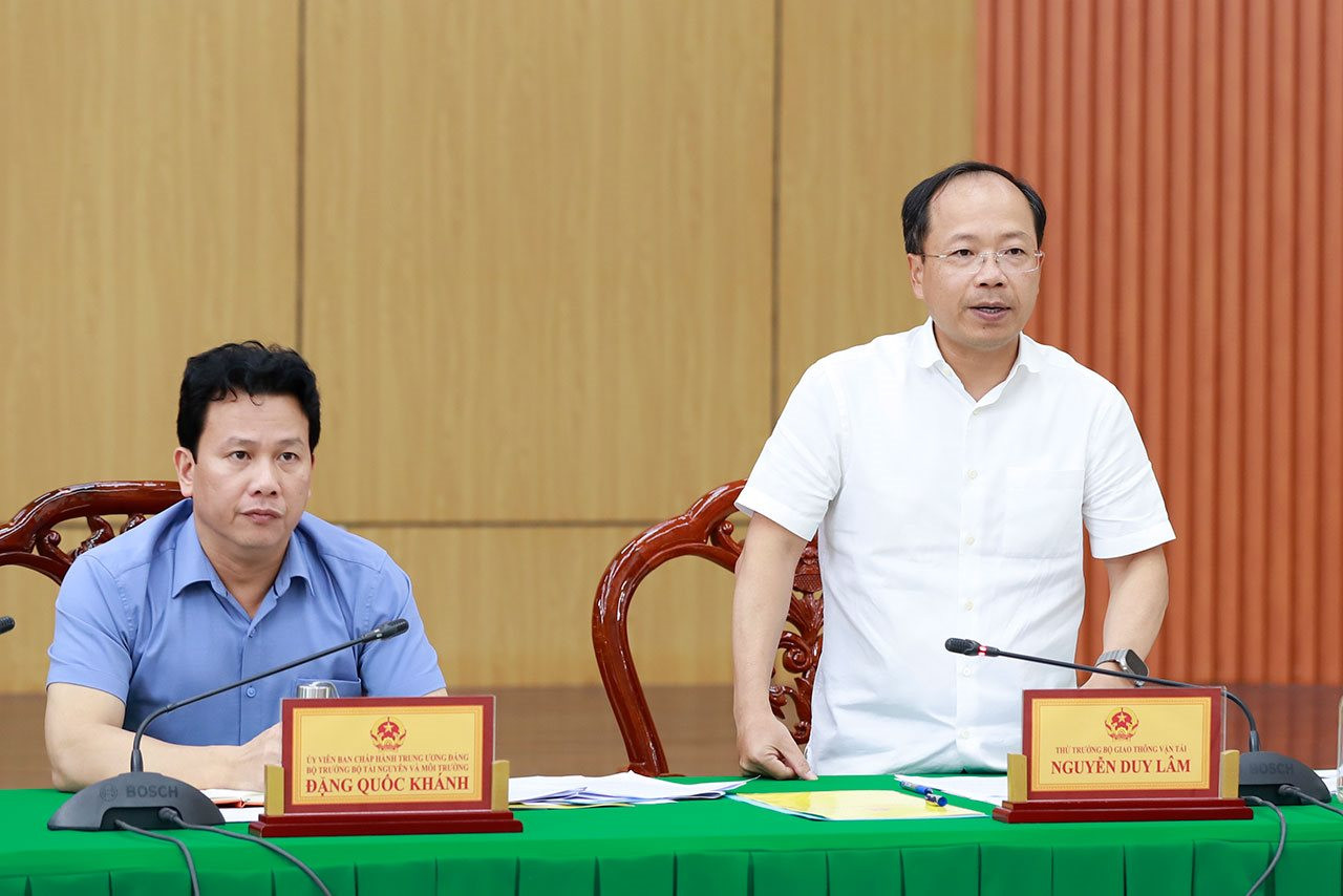 Đoàn công tác của Bộ trưởng Bộ TN&MT Đặng Quốc Khánh: Khảo sát, gỡ vướng cho An Giang về cung cấp cát san lấp công trình trọng điểm