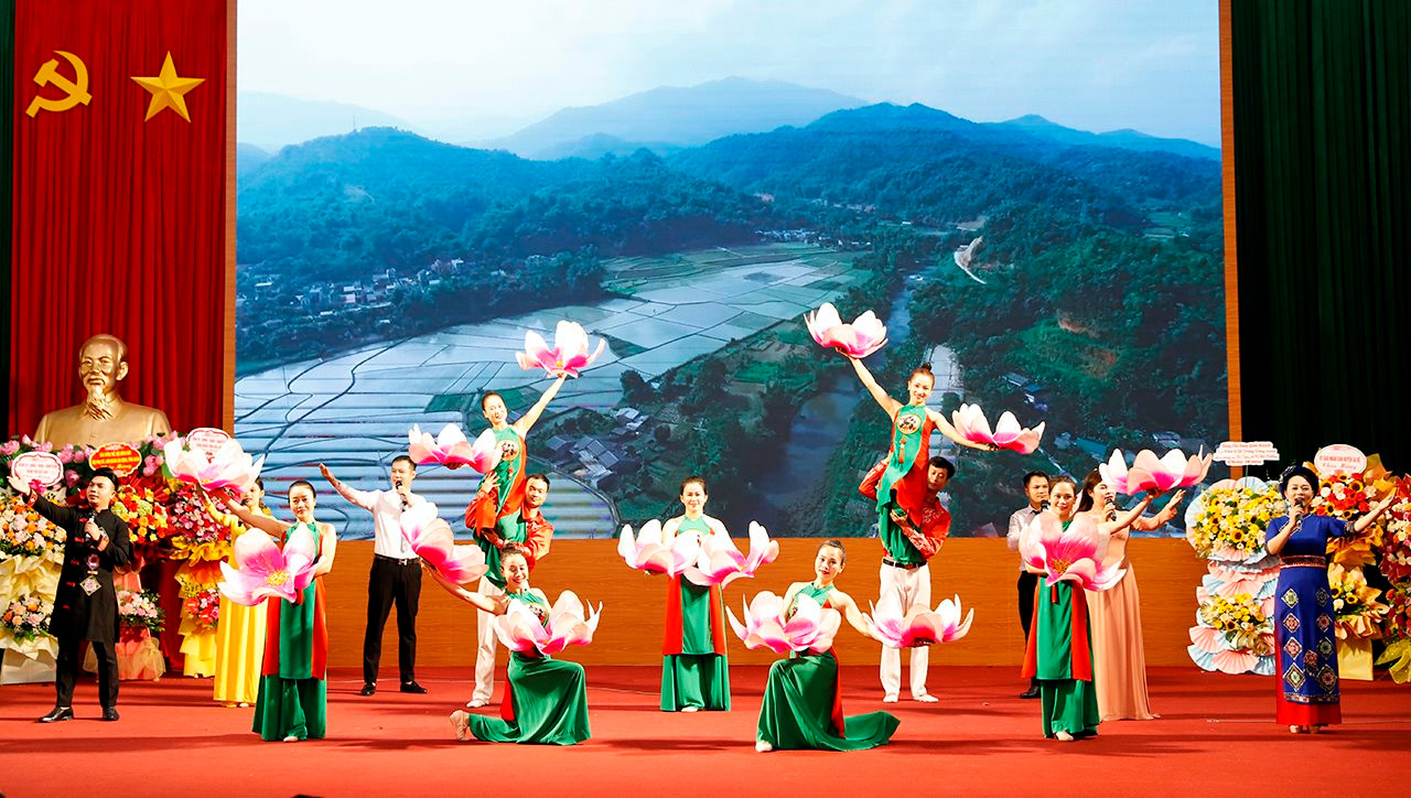 Bộ trưởng Đặng Quốc Khánh dự Lễ Kỷ niệm 20 năm thành lập Sở TN&MT tỉnh Bắc Kạn