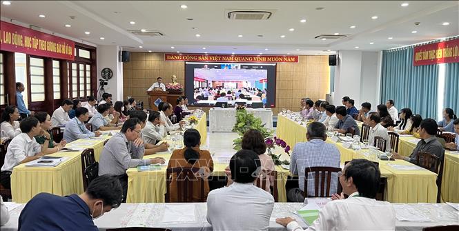 Đánh giá hệ thống chính sách quản lý tài nguyên - môi trường vùng Đồng bằng sông Cửu Long