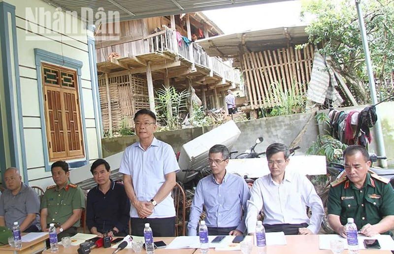 Phó Thủ tướng Lê Thành Long kiểm tra vùng ngập lũ Sơn La