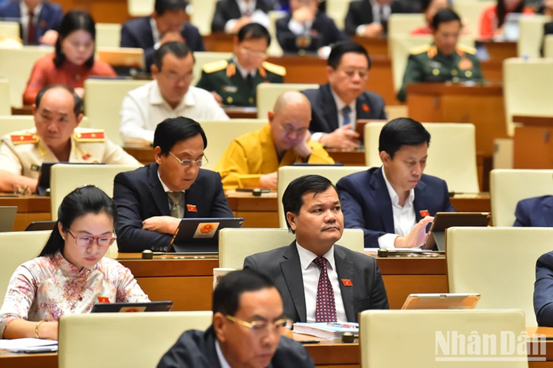 Sửa Luật Điện lực hướng tới mục tiêu giảm phát thải ròng bằng 0
