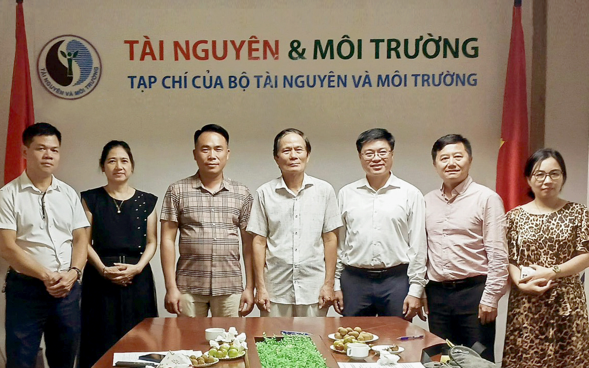 Chấm Chung khảo cuộc thi ảnh “Hành động vì đại dương xanh”