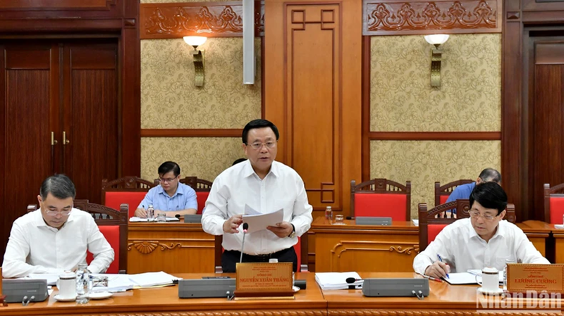 Tập trung công sức, trí tuệ hoàn thiện văn kiện quan trọng của Đại hội XIV