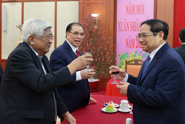 Tổng Bí thư Nguyễn Phú Trọng chúc Tết lãnh đạo, nguyên lãnh đạo Đảng, Nhà nước