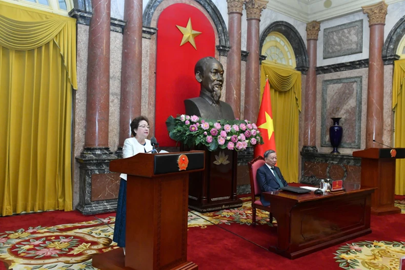 Tổng Bí thư, Chủ tịch nước Tô Lâm gặp mặt Đoàn đại biểu doanh nhân tiêu biểu