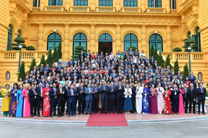 Tổng Bí thư, Chủ tịch nước Tô Lâm gặp mặt Đoàn đại biểu doanh nhân tiêu biểu