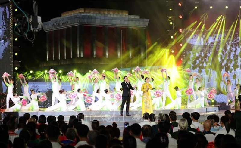 Tổng Bí thư, Chủ tịch nước Tô Lâm dự chương trình chính luận nghệ thuật đặc biệt “Lời Người để lại”