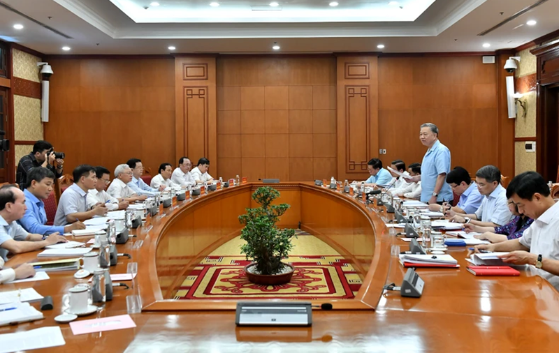 Tổng Bí thư, Chủ tịch nước Tô Lâm chủ trì họp Thường trực Tiểu ban Văn kiện Đại hội XIV