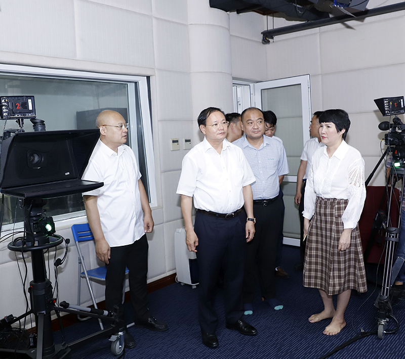 Thứ trưởng Bộ TN&MT Lê Minh Ngân thăm và làm việc với cơ quan truyền thông của Bộ TN&MT