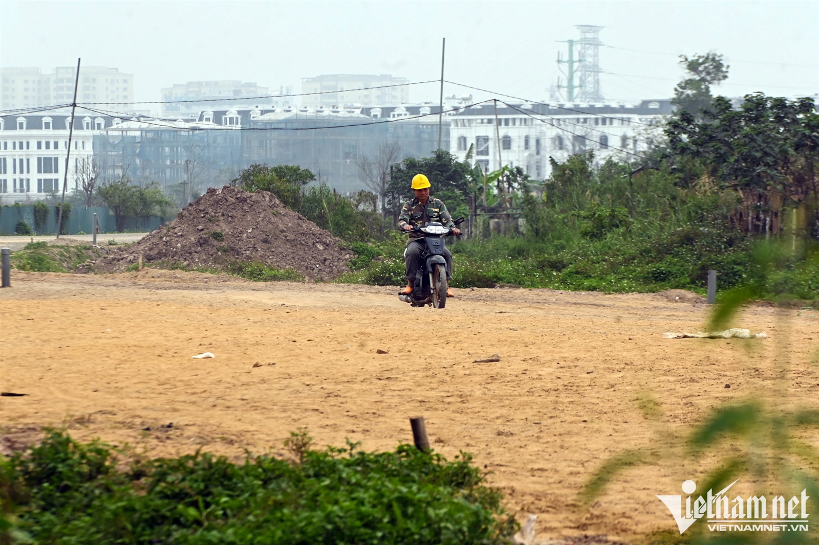Khu đất 'vàng' được chủ đầu tư 'ôm' rồi bỏ hoang gần 20 năm