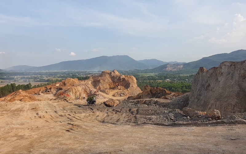 Thanh Hóa: Chưa chấp thuận đưa mỏ đất tại Nông Cống vào kế hoạch đấu giá
