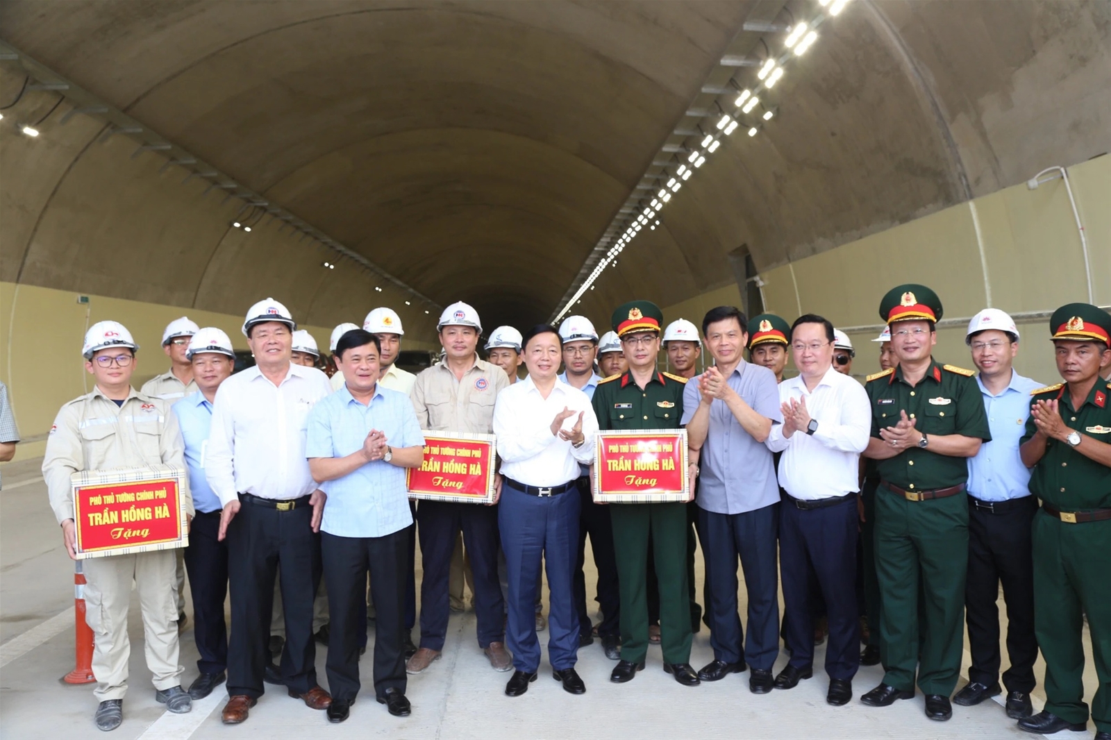 Khánh thành thêm 2 dự án huyết mạch, cả nước có hơn 2.000 km cao tốc