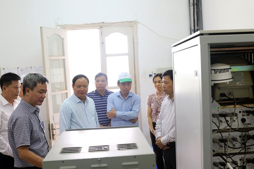 Nỗ lực vượt khó để hoàn thành nhiệm vụ với biển khơi
