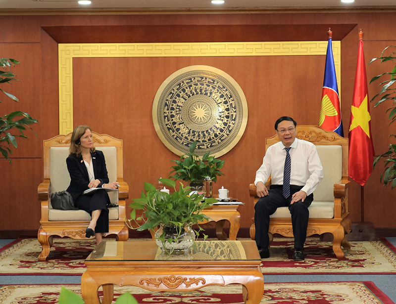 Tìm sáng kiến giúp lưu vực sông Mekong chuyển đổi năng lượng