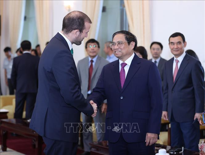 Thủ tướng Phạm Minh Chính: Việt Nam không hy sinh môi trường lấy tăng trưởng kinh tế đơn thuần