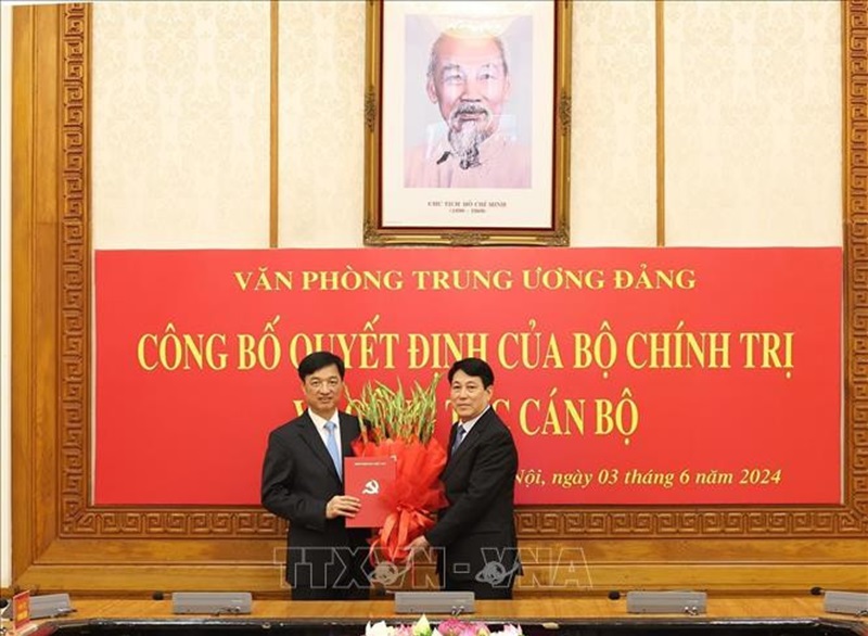 Thượng tướng Nguyễn Duy Ngọc giữ chức Chánh Văn phòng Trung ương Đảng