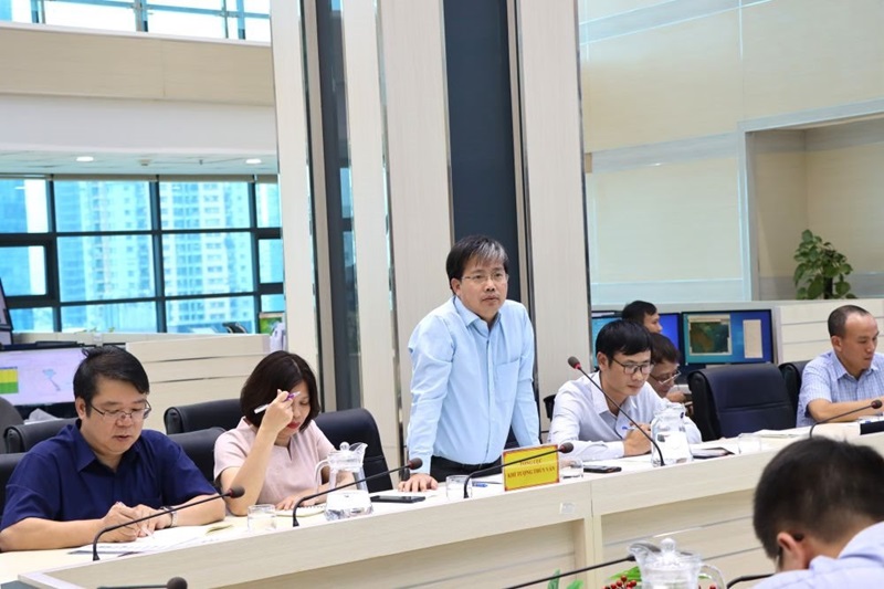 Tiếp tục theo dõi sát diễn biến mưa lũ, mực nước các hồ chứa, cập nhật thông tin liên tục